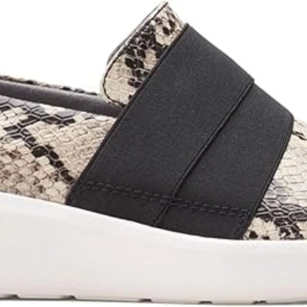 NWT - Clarks Women’s Kayleigh River Taupe Snake Slip-On Loafers - Size 10 - Picture 2 of 7